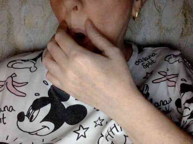 BlondyVio webcam