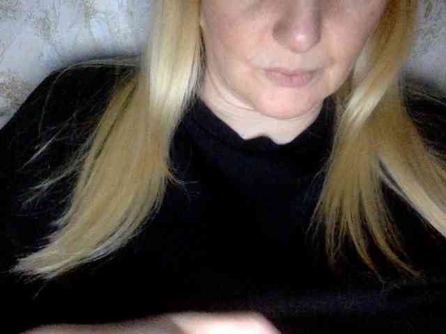 BlondyVio webcam