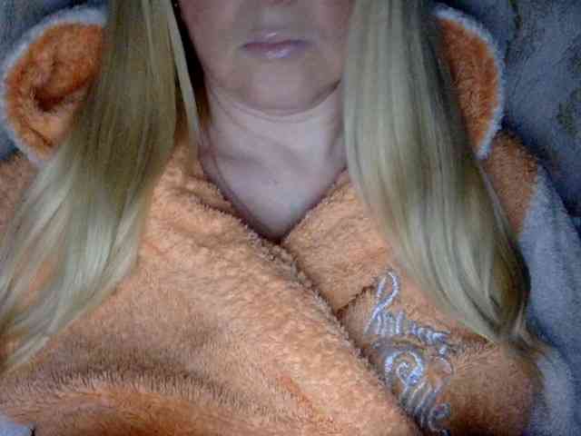 BlondyVio webcam