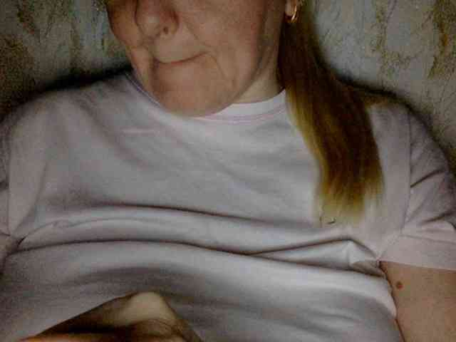 BlondyVio webcam