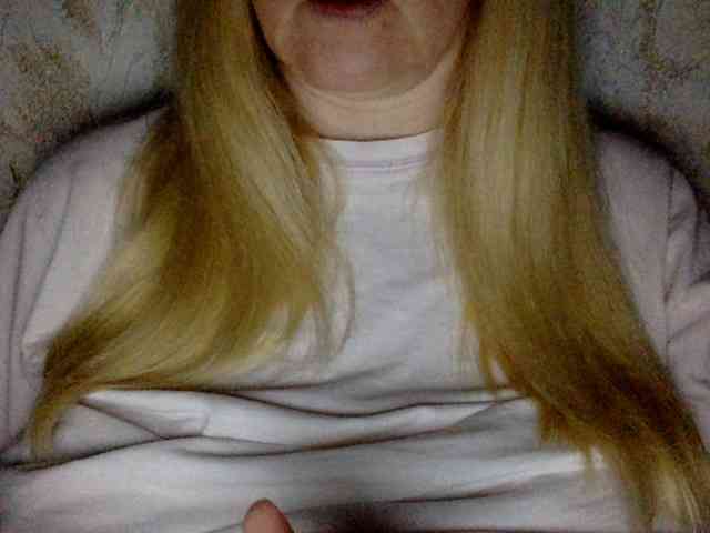 BlondyVio webcam
