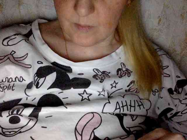 BlondyVio webcam