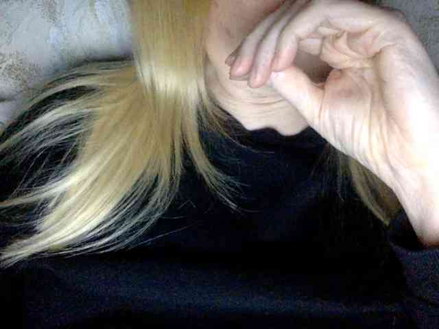 BlondyVio webcam