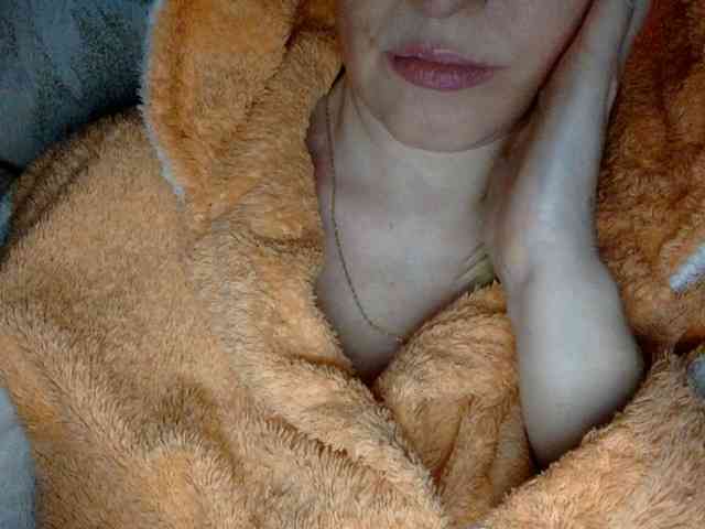 BlondyVio webcam