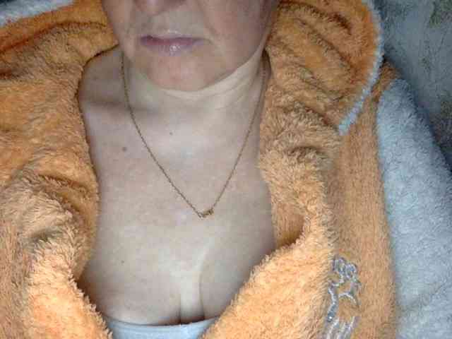 BlondyVio webcam