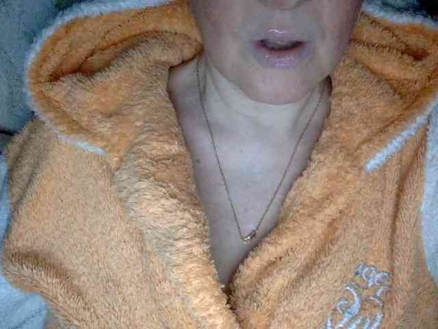 BlondyVio webcam