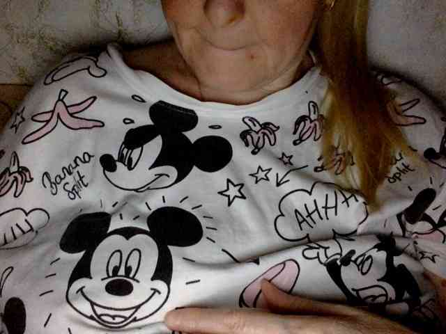 BlondyVio webcam