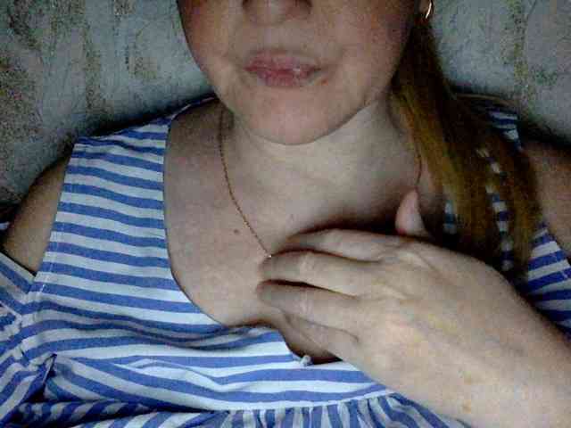 BlondyVio webcam