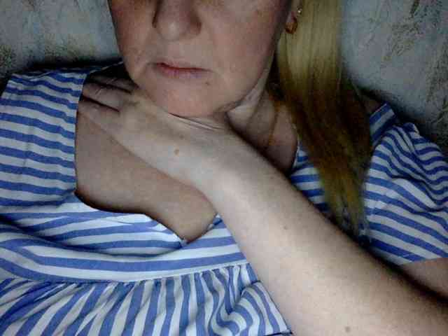 BlondyVio webcam