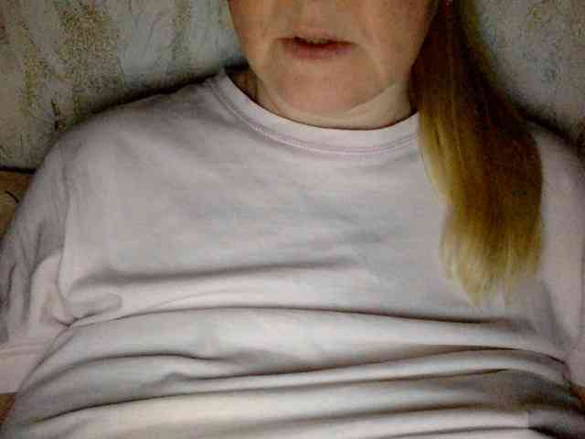BlondyVio webcam