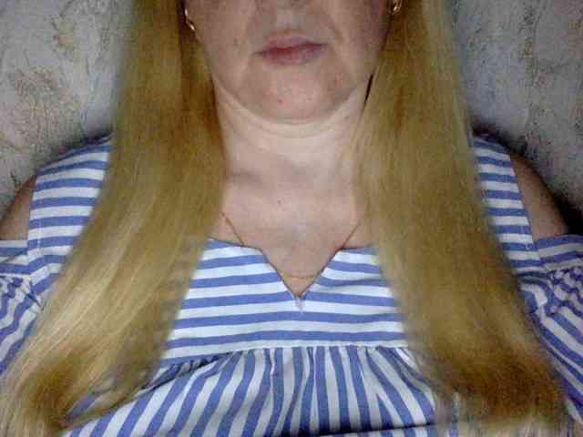 BlondyVio webcam