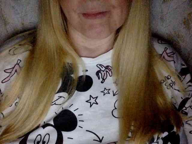 BlondyVio webcam