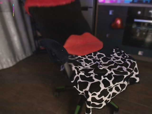 konfetochka — Let's have some fun!                                                                                                                                                             c2c in group or PVT control my lovense in full private chat