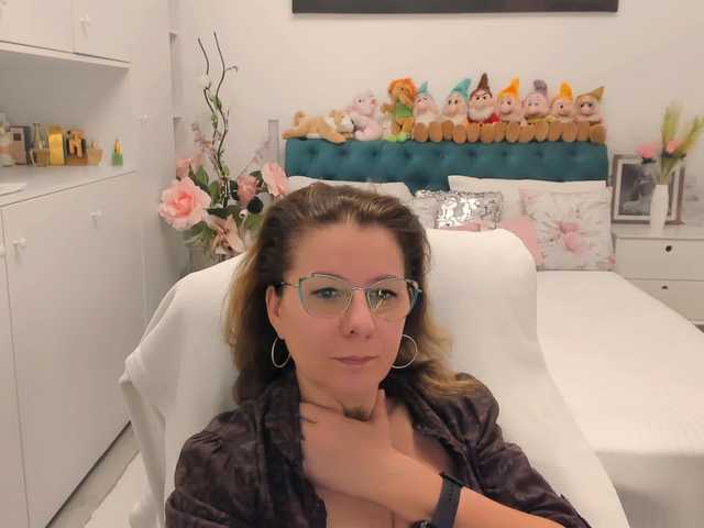 SalomeJade — come for you, stay for me #pvt #naked #natural #shy #lovense #vibes #thanks #boobs=50 tok #pussy=70 tok #naked=399 tok #Thank you!!!