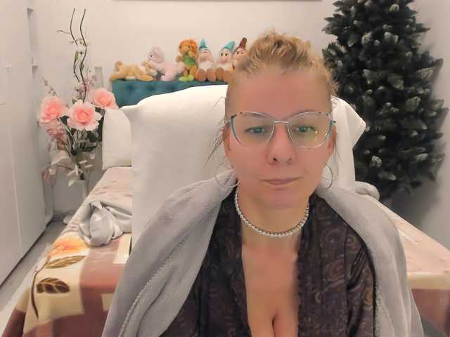 SalomeJade webcam