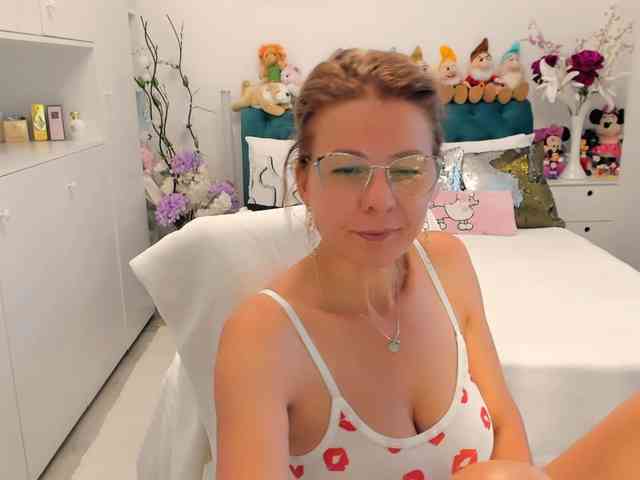 SalomeJade webcam