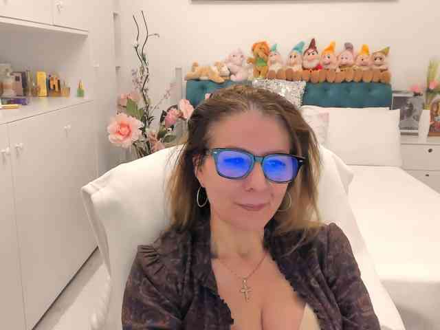 SalomeJade webcam