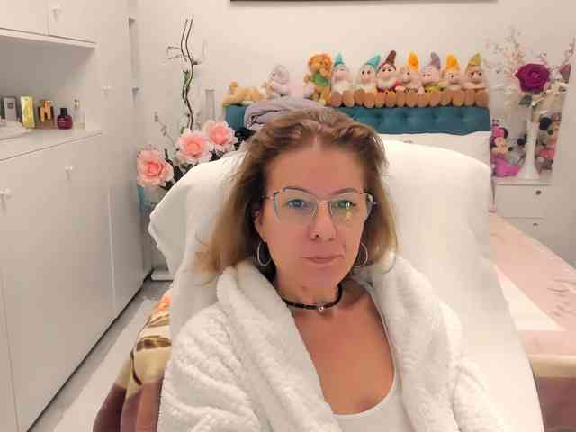 SalomeJade webcam