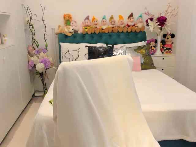 SalomeJade webcam