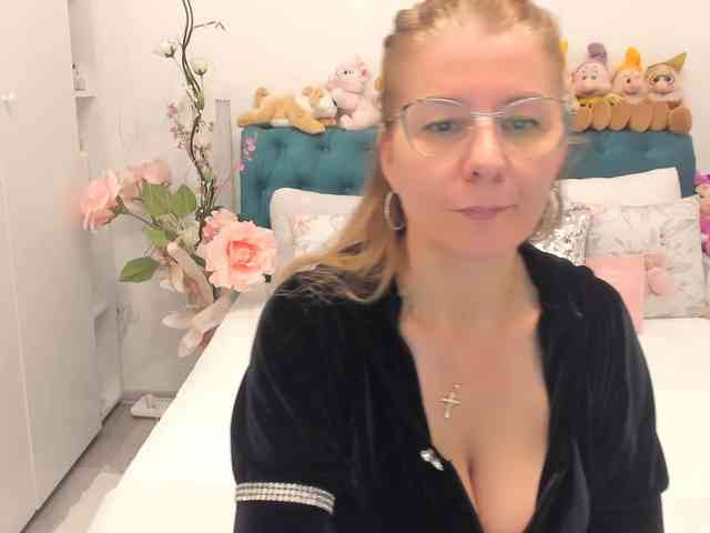 SalomeJade webcam