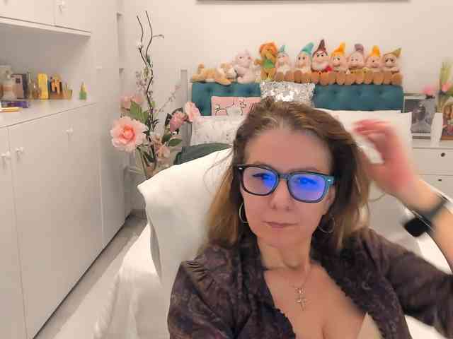 SalomeJade webcam