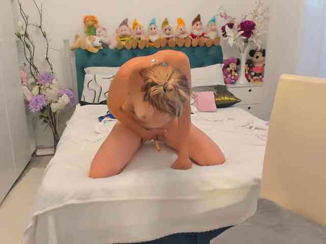 SalomeJade webcam
