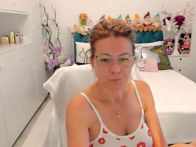 SalomeJade webcam