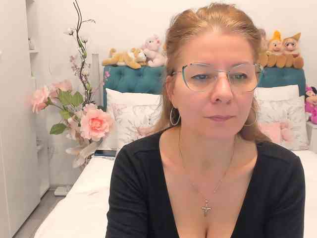 SalomeJade webcam