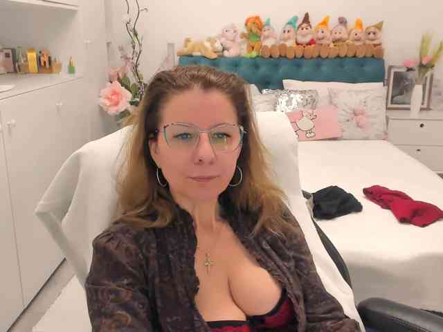 SalomeJade webcam