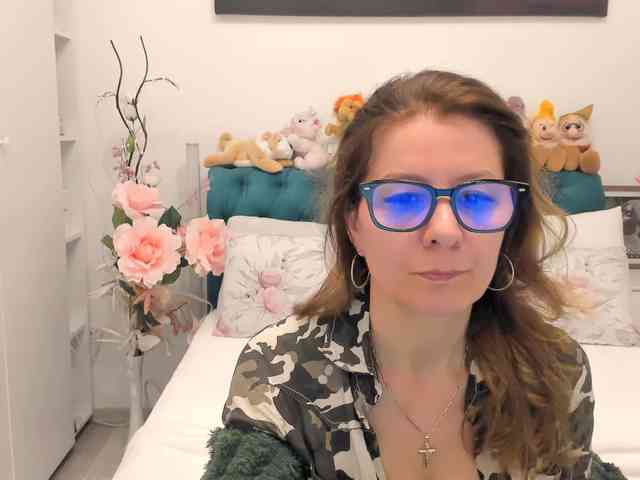 SalomeJade webcam