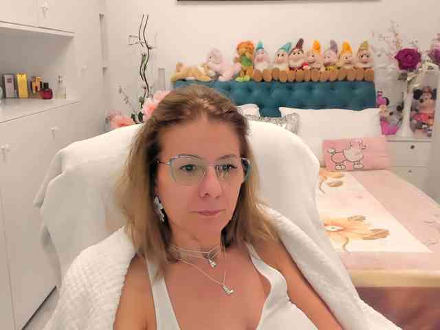 SalomeJade webcam