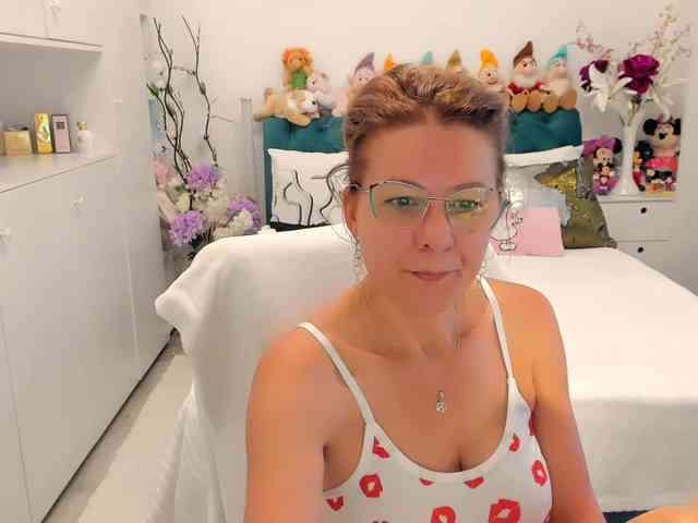SalomeJade webcam