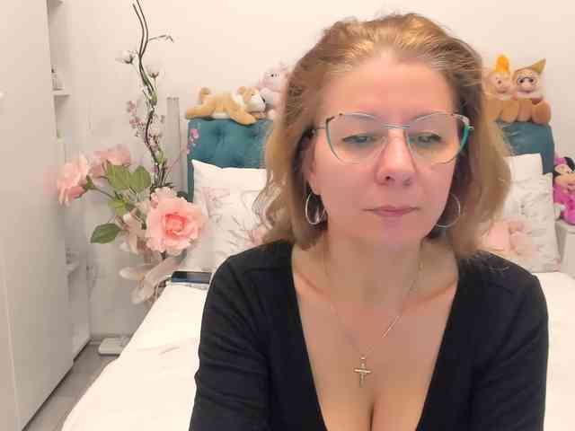 SalomeJade webcam