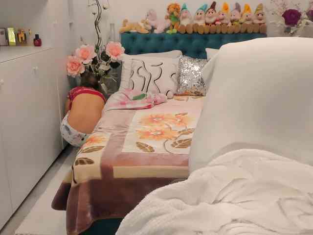 SalomeJade webcam