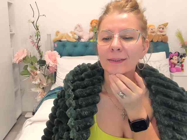 SalomeJade webcam