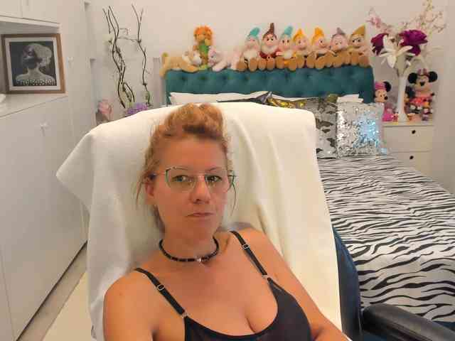 SalomeJade webcam