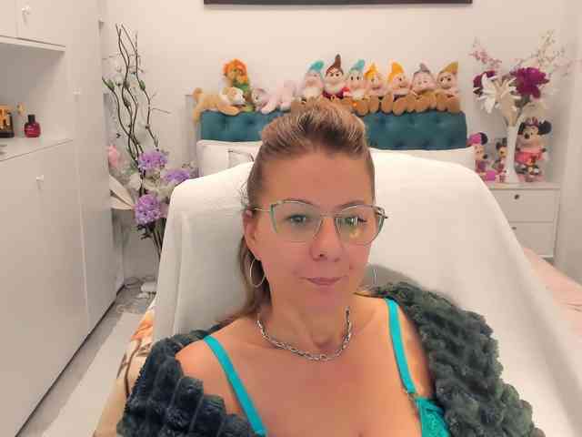 SalomeJade webcam