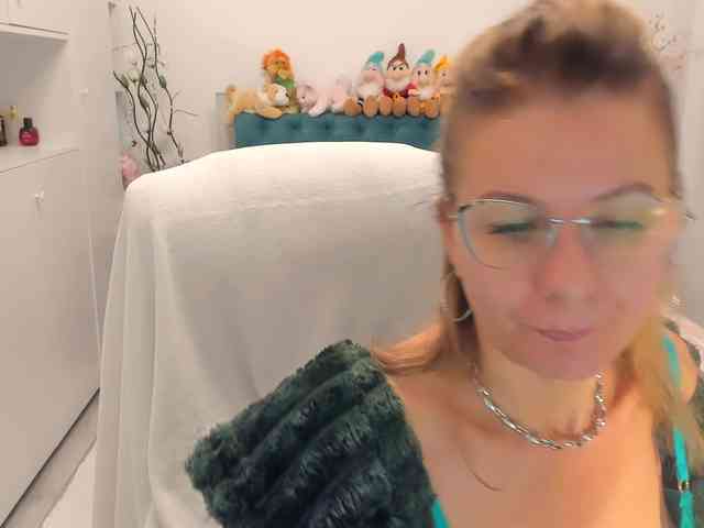SalomeJade webcam