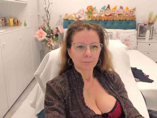 SalomeJade webcam