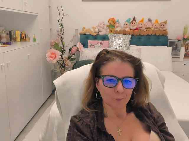 SalomeJade webcam