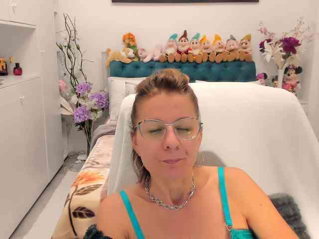 SalomeJade webcam
