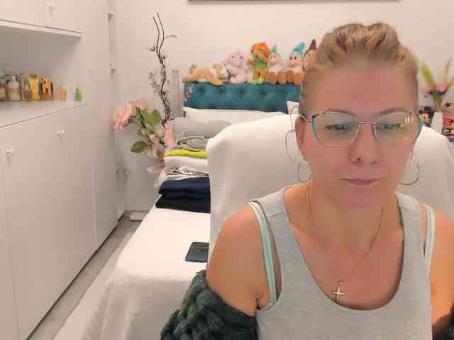 SalomeJade webcam