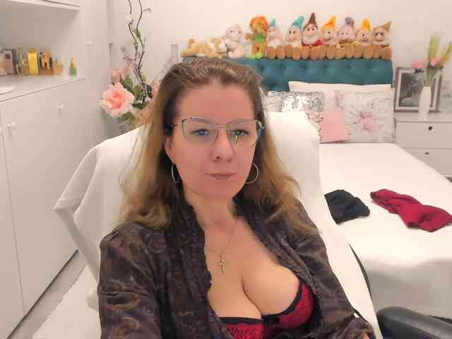 SalomeJade webcam