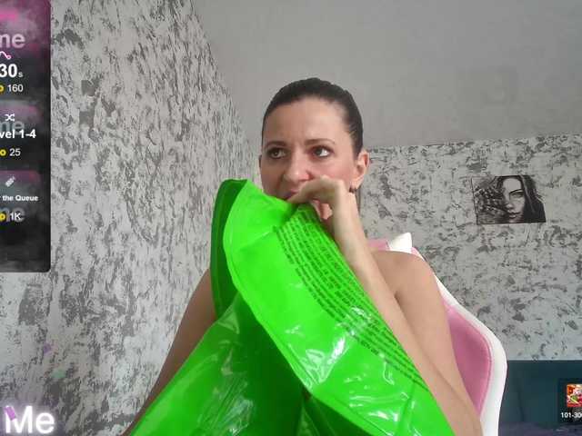 AwesomeGirlll's BongaCams show and profile