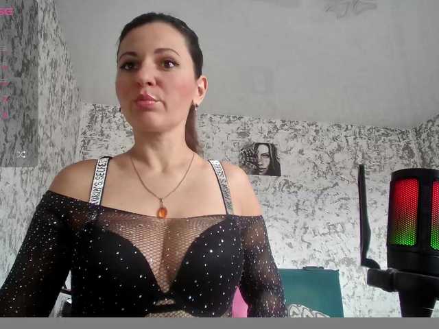AwesomeGirlll's BongaCams show and profile