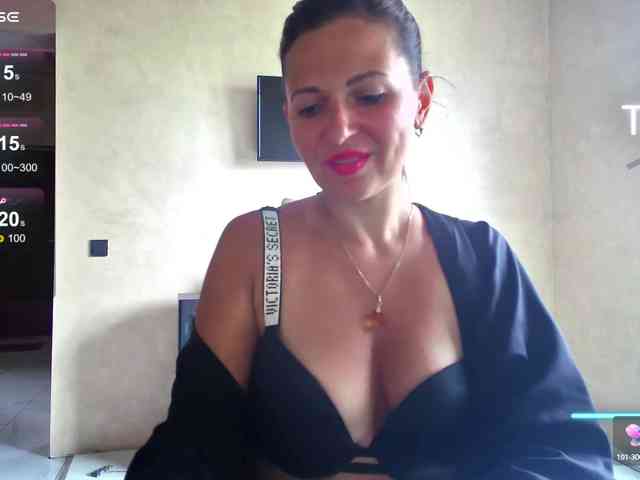 MistressMMM webcam