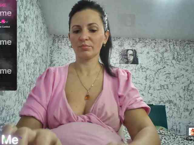 AwesomeGirlll AwesomeGirlll