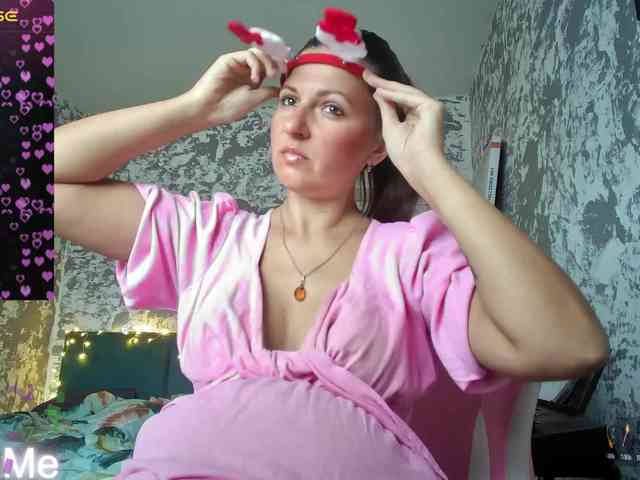 AwesomeGirlll AwesomeGirlll