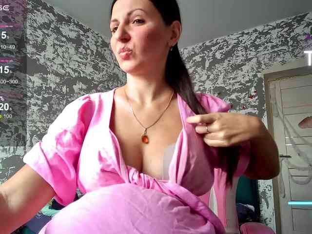 AwesomeGirlll AwesomeGirlll