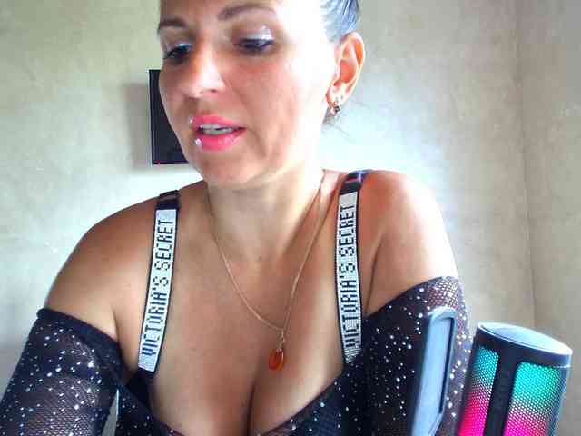 MistressMMM webcam